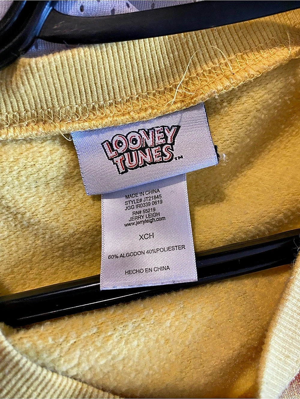 Looney Tunes Cropped Character Car Graphic Raw Hem Cropped Sweatshirt - Picture 2 of 3